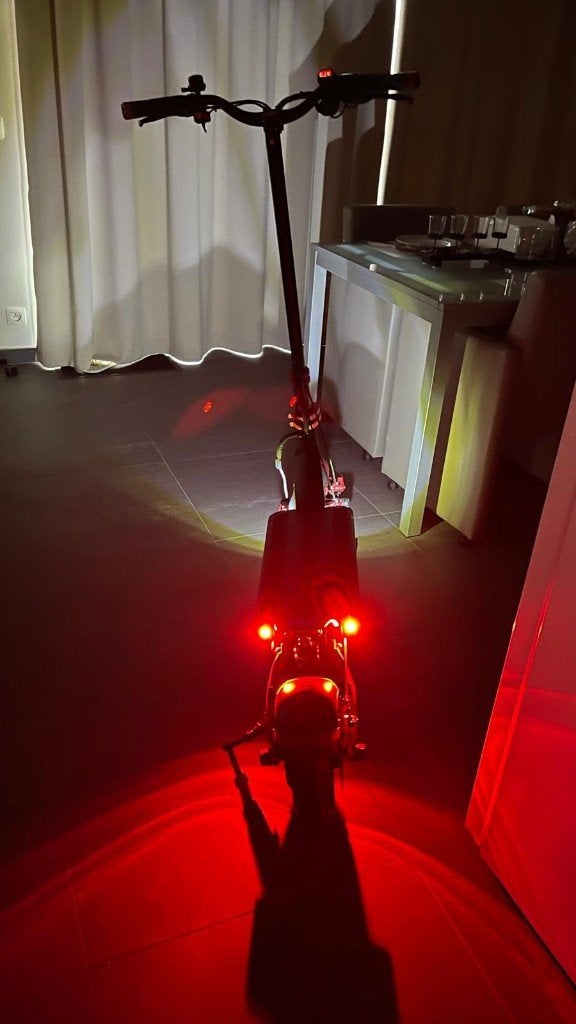 Elektrische step Mobile Future sport S11 Dual 2x1000W 18,2Ah, Fietsen en Brommers, Ophalen, Nieuw, Elektrische step (E-scooter)