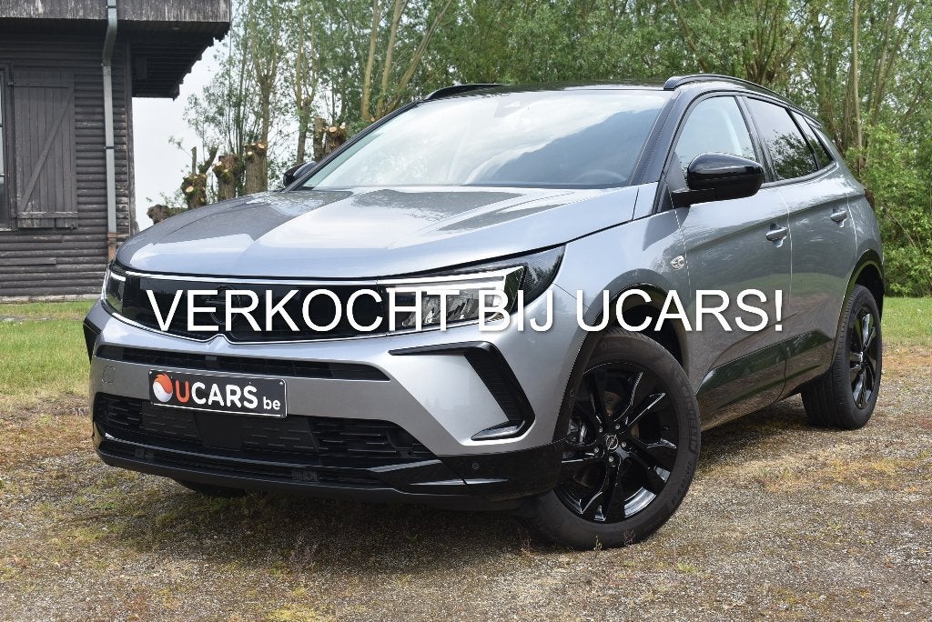 NIEUWSTAAT Opel Grandland GS-Line Automaat Full Option, Auto's, Opel, 1199 cc, Leder en Stof, 5 zetels, 5 deurs