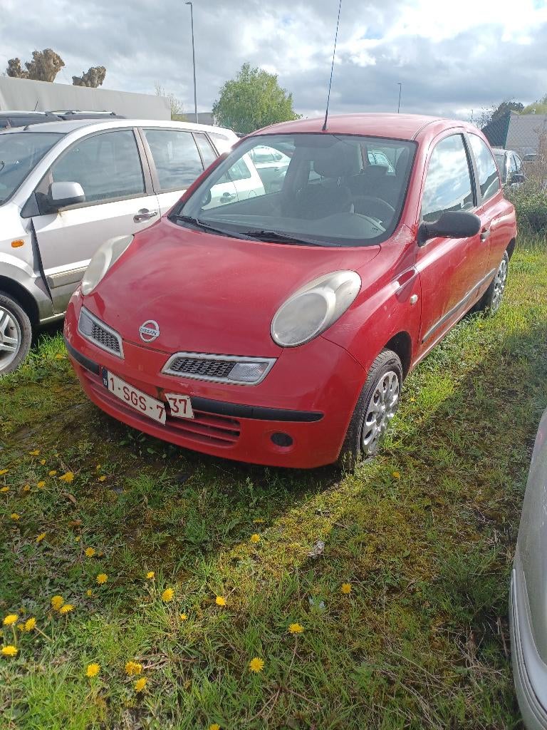 nissan benzine, Auto's, Voorwielaandrijving, 4 cilinders, Handgeschakeld, 1240 cc