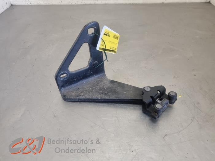 Roulette porte coulissante gauche d'un Renault Trafic (OV369, Renault, -, 3 mois de garantie, Utilisé
