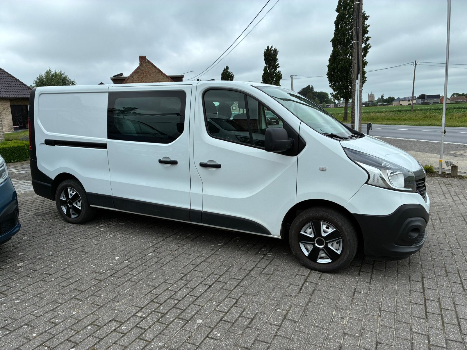 Renault Trafic L2H1  Dubbel Cabine Amper 27000 Km !!!, Auto's, Voorwielaandrijving, Testrit aan huis, Stof, 4 cilinders