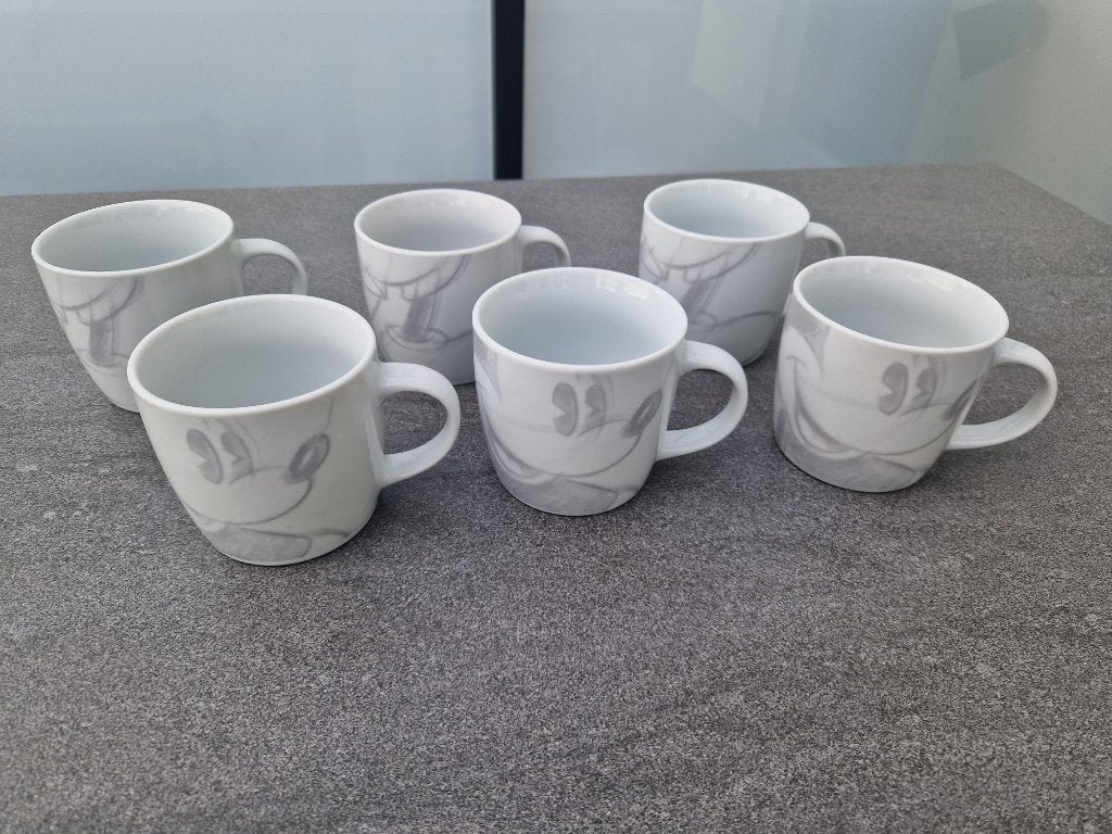 Disney servies 6 schaaltjes + 6 mokken van Mickey Mouse, Verzamelen, Disney, Ophalen, Mickey Mouse, Zo goed als nieuw, Servies