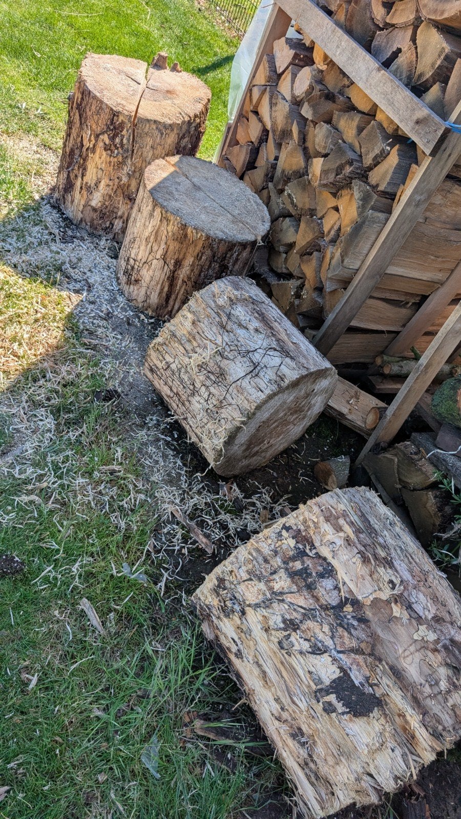Nagelblok gratis hout, Ophalen