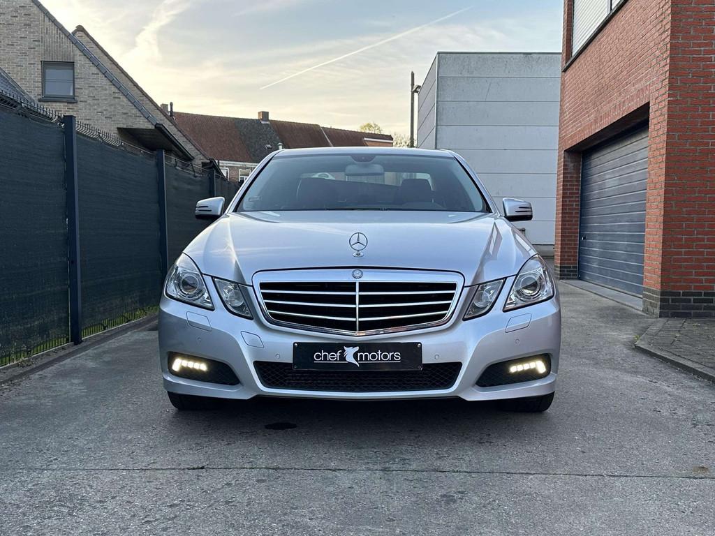 Mercedes Benz E250 Benzine|Automaat|82dkm|sfeer Verlichting, Autos, Mercedes-Benz, 4 portes, Entreprise, Noir, Automatique