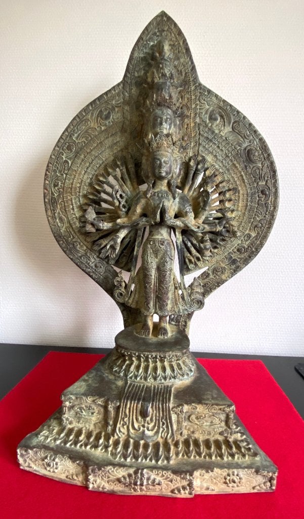Zeldzame oude Boeddha met 1000 armen in gepatineerd brons, Antiek en Kunst, Ritueel object, 61 cm, Ophalen of Verzenden, Overige herkomsten