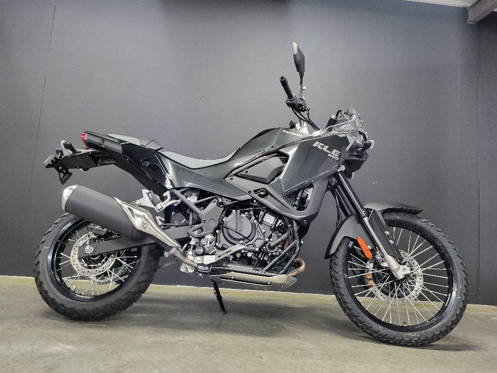 PROMO 2026 Kawasaki KLE 500 (4j garantie, 4j Assistance), Motoren, 2 cilinders, Bedrijf, Toermotor, Minimaal motorrijbewijs A2
