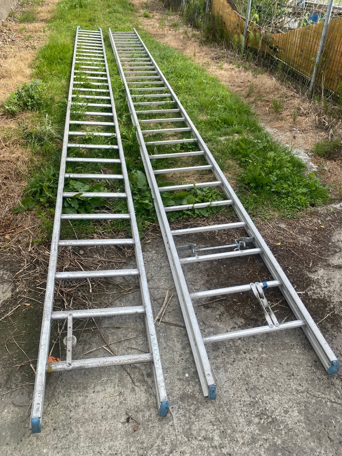 Échelle exceptionnelle en 2 parties d'un de 14 mètres !, Bricolage & Construction, Échelles & Escaliers, Comme neuf, Échelle, Enlèvement
