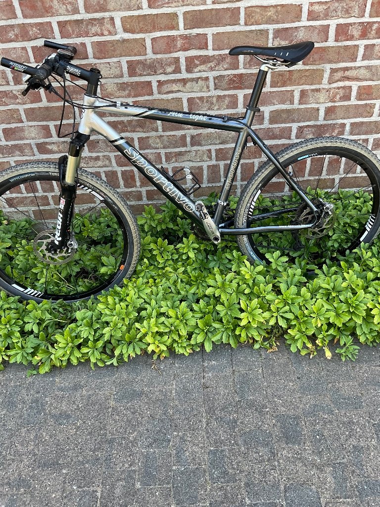 Mountainbikers, Zo goed als nieuw, Meer dan 20 versnellingen, Schijfrem, Ophalen