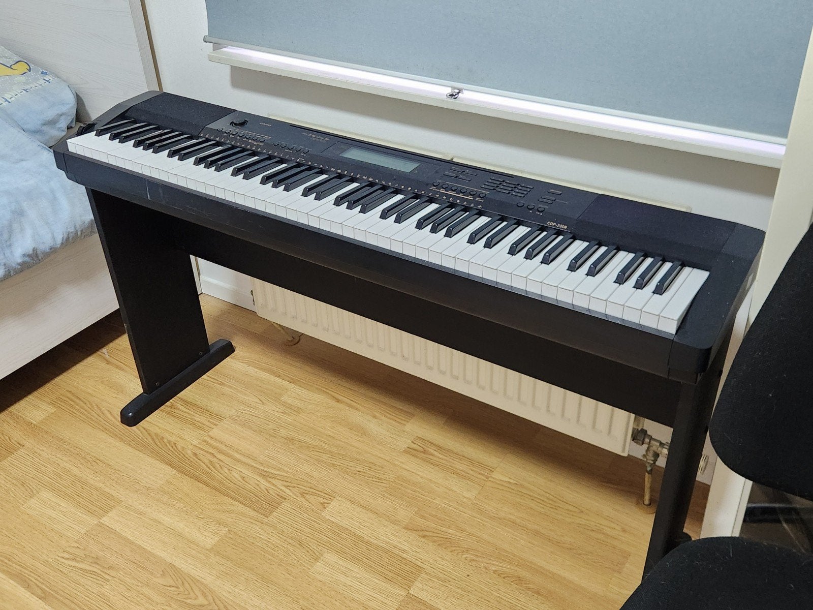Keyboard 7 octaven zoals vleugelpiano
Volwaardig 1:1 pianist, Ophalen, Piano, Digitaal