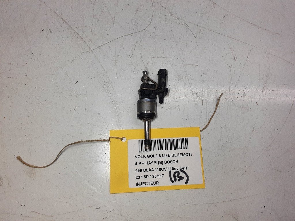 INJECTEUR Volkswagen Golf VIII (CD1) (0261500443), Volkswagen, Volkswagen AG, Utilisé, Kundenbetreuung@volkswagen.de