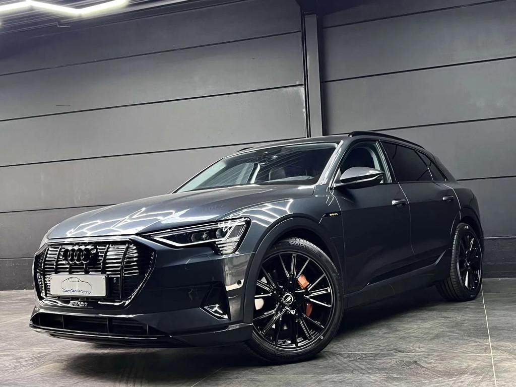Audi e-tron 55 Quattro 95 kWh / Black pack / (bj 2022), Auto's, Audi, Automaat, Parkeerassistent, Gebruikt, 408 pk