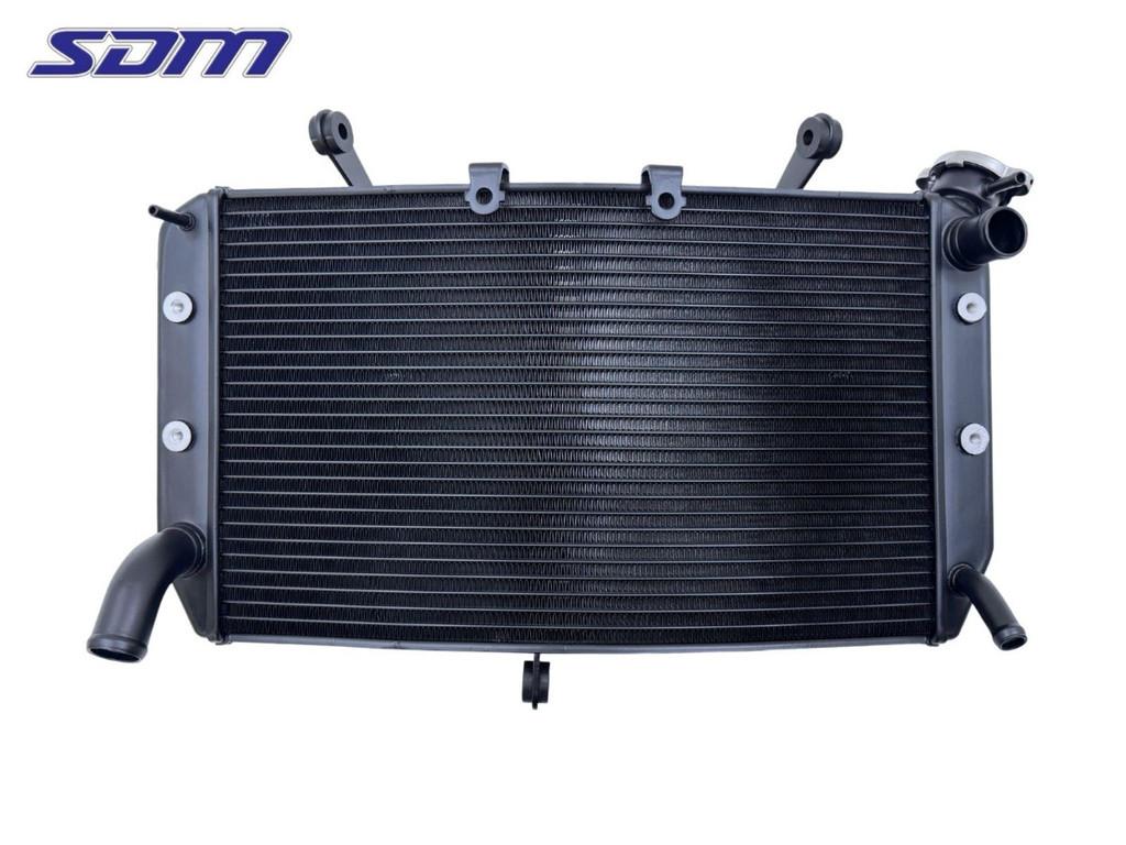 RADIATEUR Yamaha FZ 1 2010-2012 (FZ1 FAZER) (2D1124610000), Motoren, Dhr. S. di Majo, Nieuw, Info@cama-motorparts.nl, P.J. Troelstraweg 8 8
3144 CX  MAASSLUIS, NL