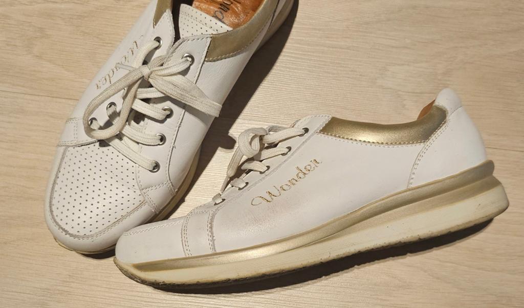 Wonder tennis shoes Portugal maat 38.5, Ophalen of Verzenden