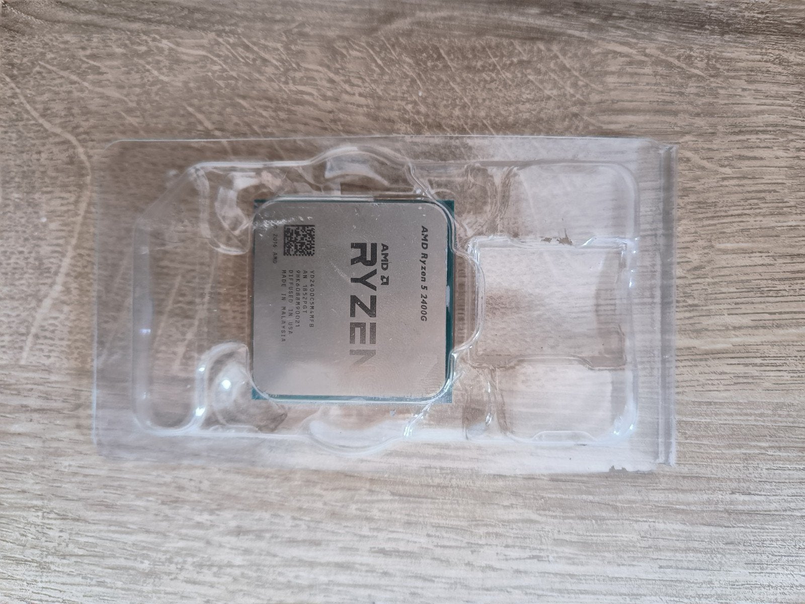 AMD Ryzen 5 2400V, Informatique & Logiciels, Processeurs, Enlèvement ou Envoi, 4-core, AMD Ryzen 5, 3 à 4 Ghz