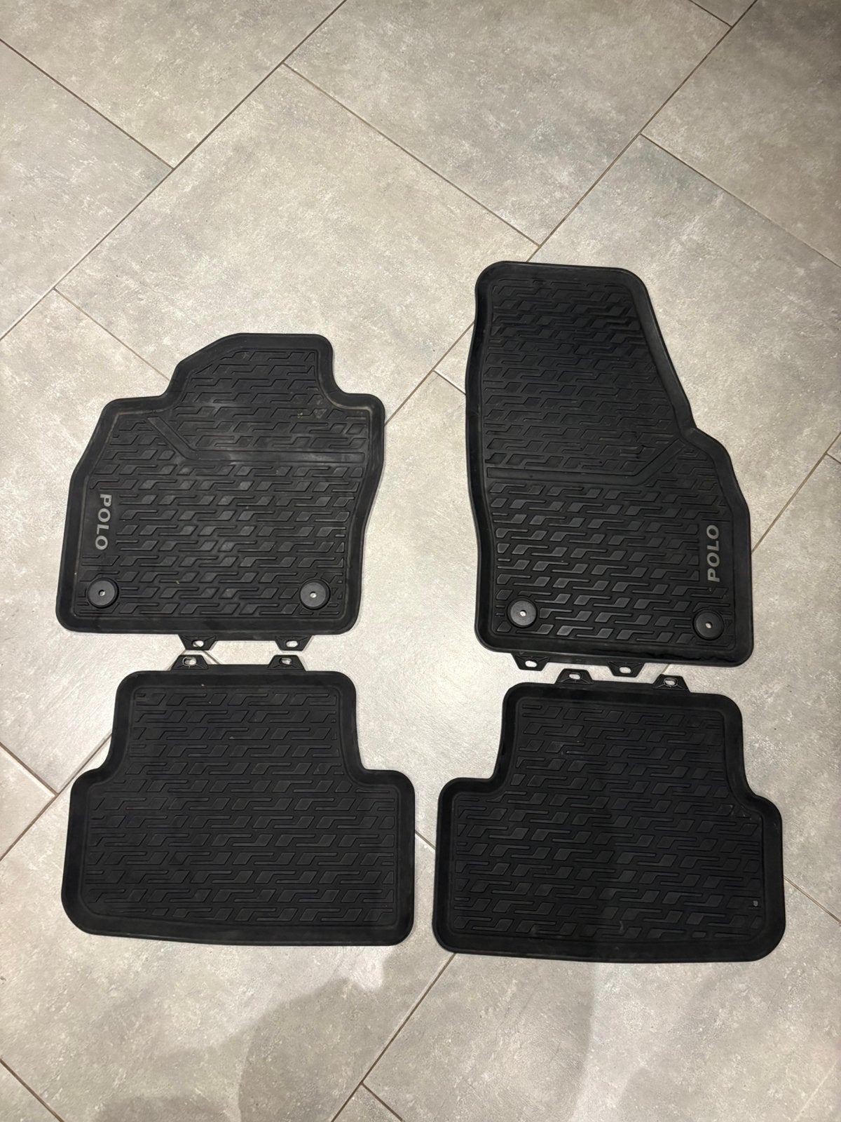Tapis en caoutchouc vw polo 2019-2026, Enlèvement ou Envoi, Comme neuf