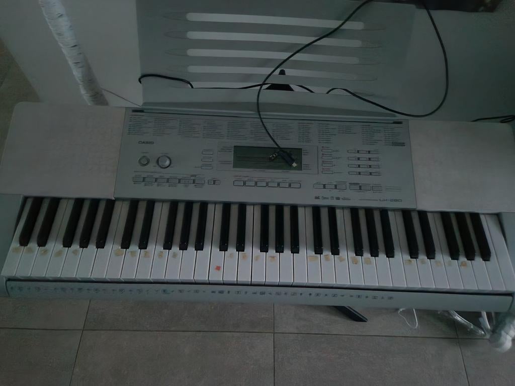 Casio LK 280 elektrische piano, Muziek en Instrumenten, Ophalen, Piano
