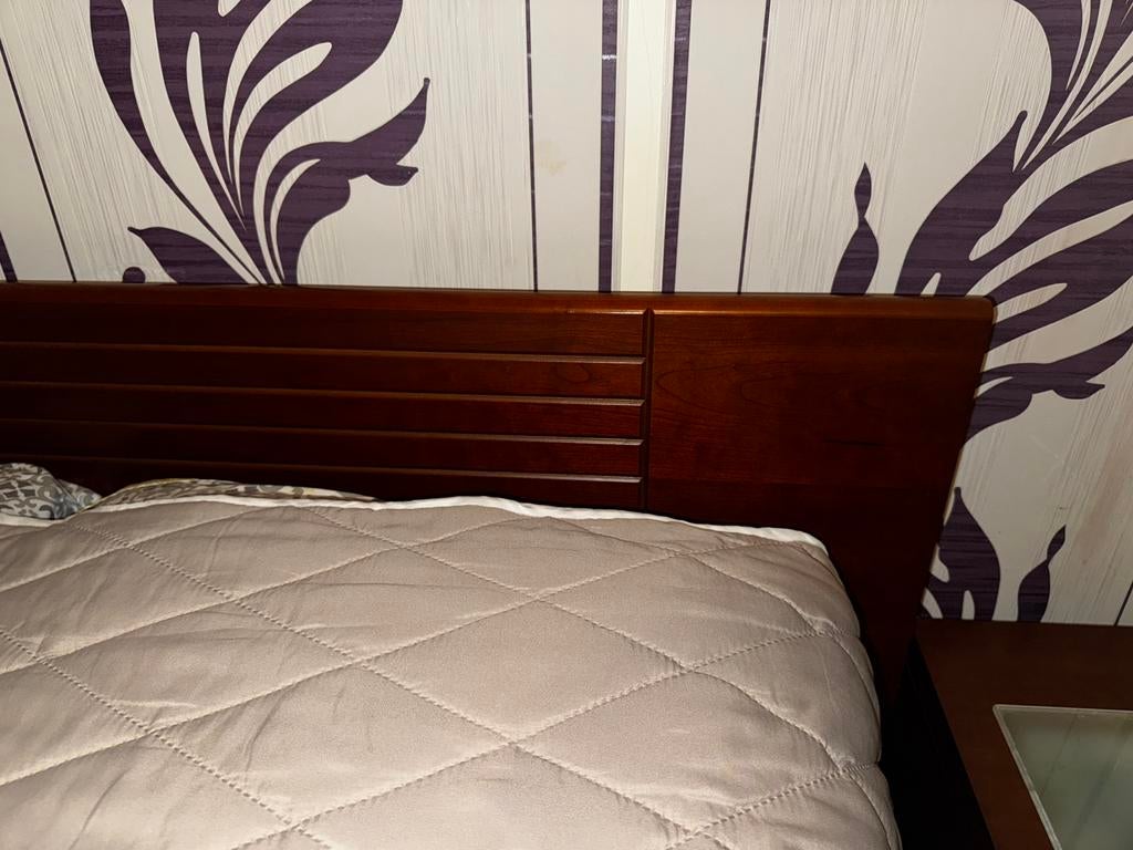 Chambre a coucher, Enlèvement