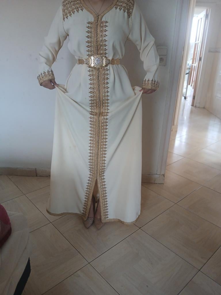 Caftan, Enlèvement