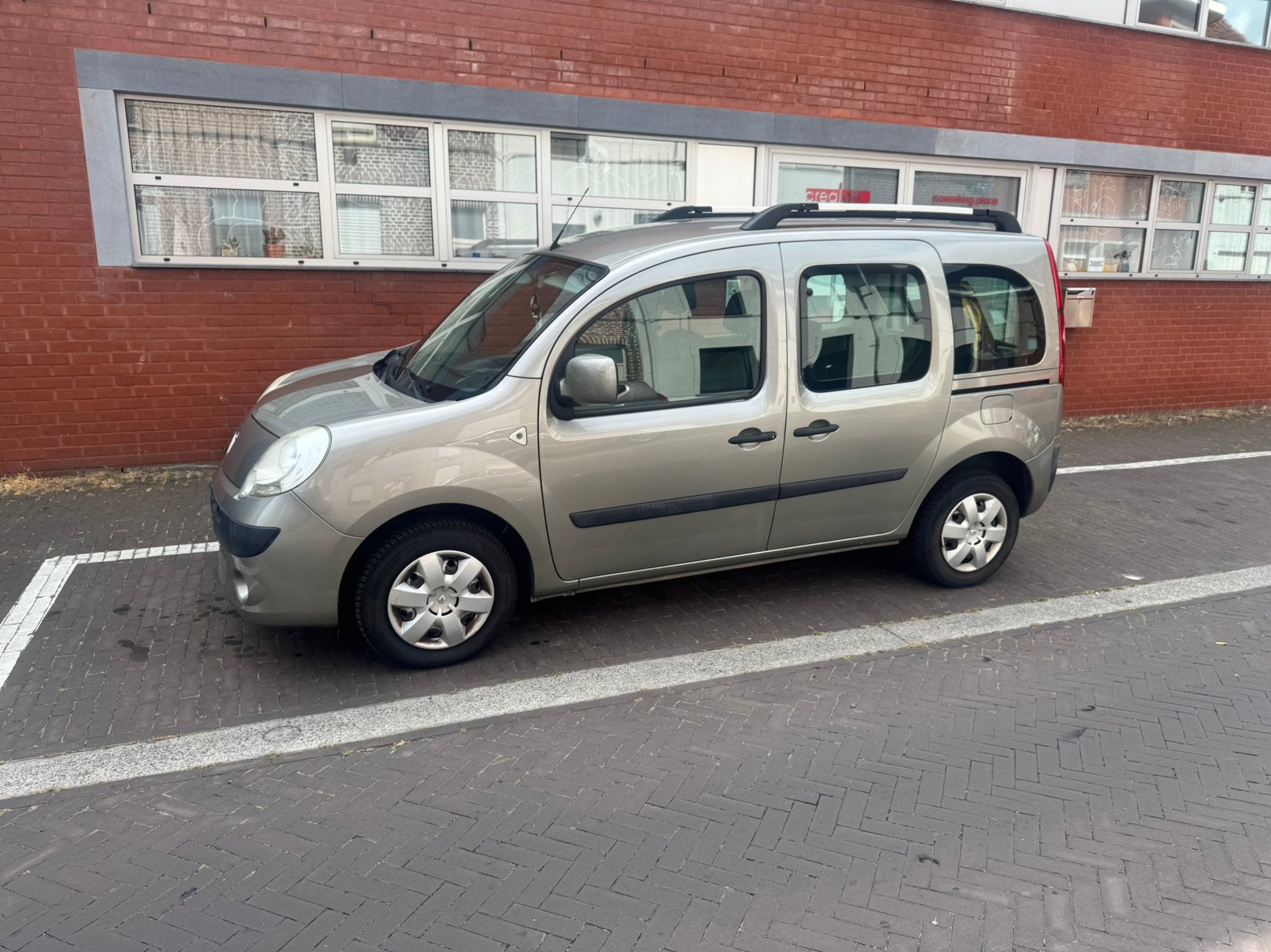 Renault Kangoo, Particulier, Onderhoudsboekje, Te koop, Handgeschakeld