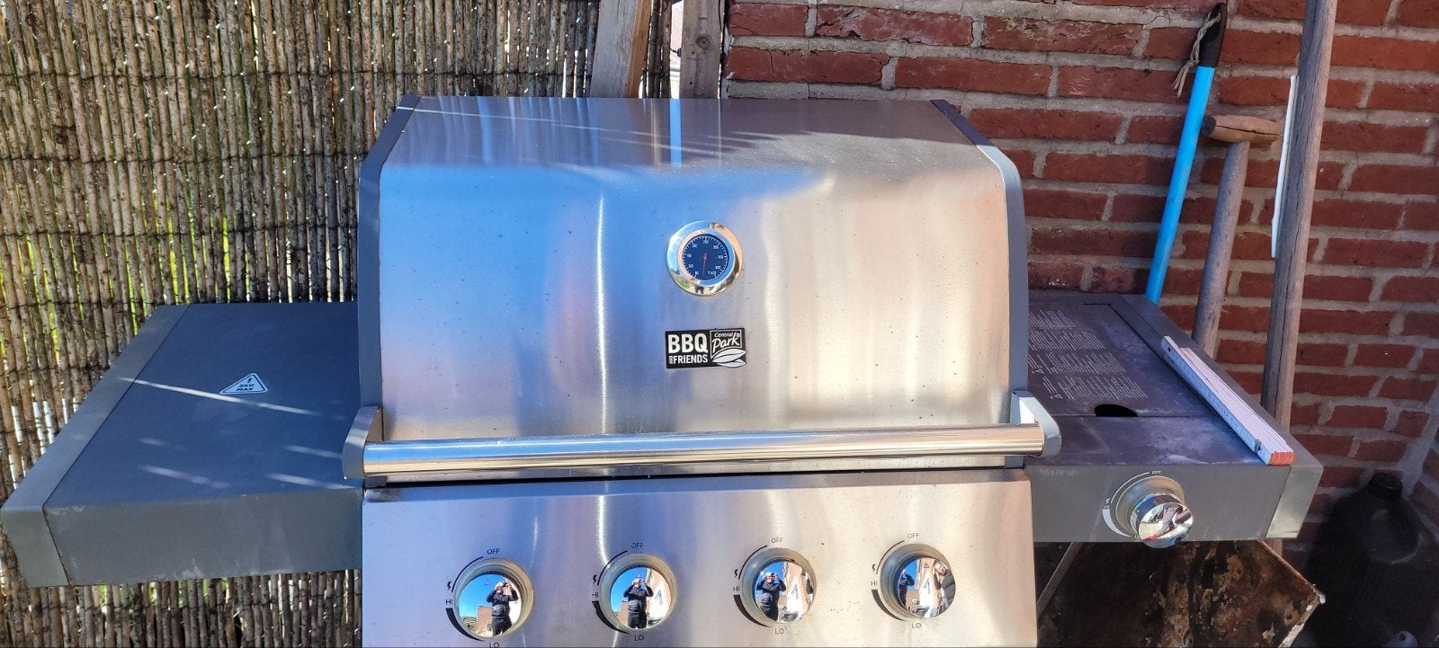 Grote gas BBQ met buitenkeuken in 4 delen, Enlèvement