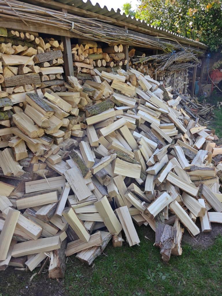 Brandhout , zacht , ideaal voor tegelkachels, Tuin en Terras, Brandhout, 3 tot 6 m³, Ophalen, Overige houtsoorten, Blokken