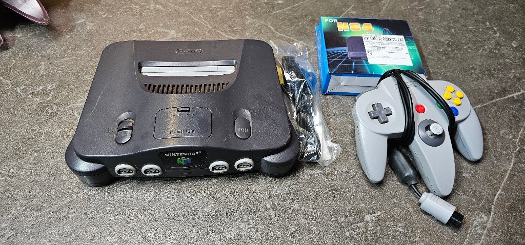 Nintendo 64 (2), Games en Spelcomputers, Games | Nintendo 64, Ophalen of Verzenden, Gebruikt