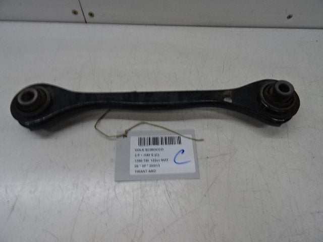 REACTIESTANG RECHTS ACHTER Volkswagen Scirocco (137 / 13AD), Gebruikt, Volkswagen, Mevr. I. Hauben, Rue de l'Espoir 34 34
4030  GRIVEGNÉE, BE