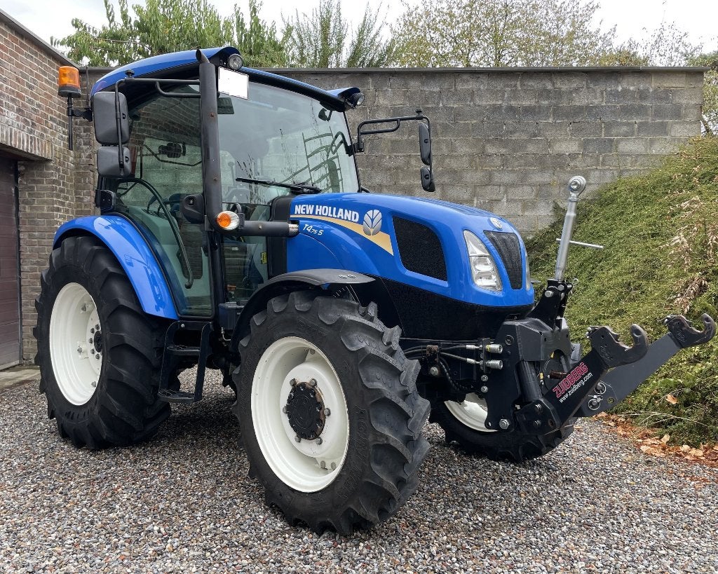 Tracteur NEW HOLLAND T4.75 S relevage avant, Jusqu'à 2500, Jusqu'à 80 ch, Enlèvement, Utilisé