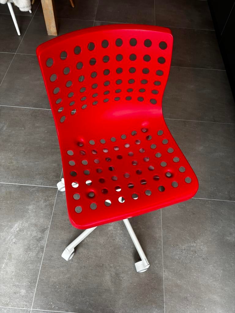 Bureaustoel op wieltjes ikea Skalberg rood, Huis en Inrichting, Ophalen, Gebruikt, Rood, Bureaustoel