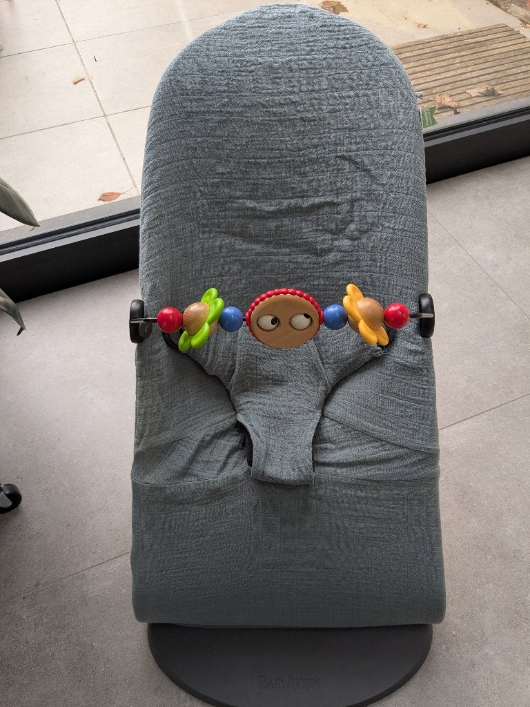 Wipstoel Babybjörn (wipper) + hoes + speelboog, Wipstoel, Met gordel(s) of riempje(s), Zo goed als nieuw, Ophalen