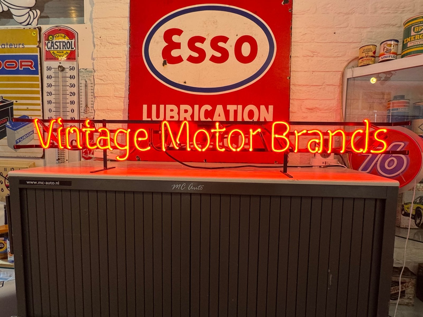 Vintage Motor Brands reclame NeoN, Verzamelen, Ophalen, Gebruikt, Lichtbak of (neon) lamp
