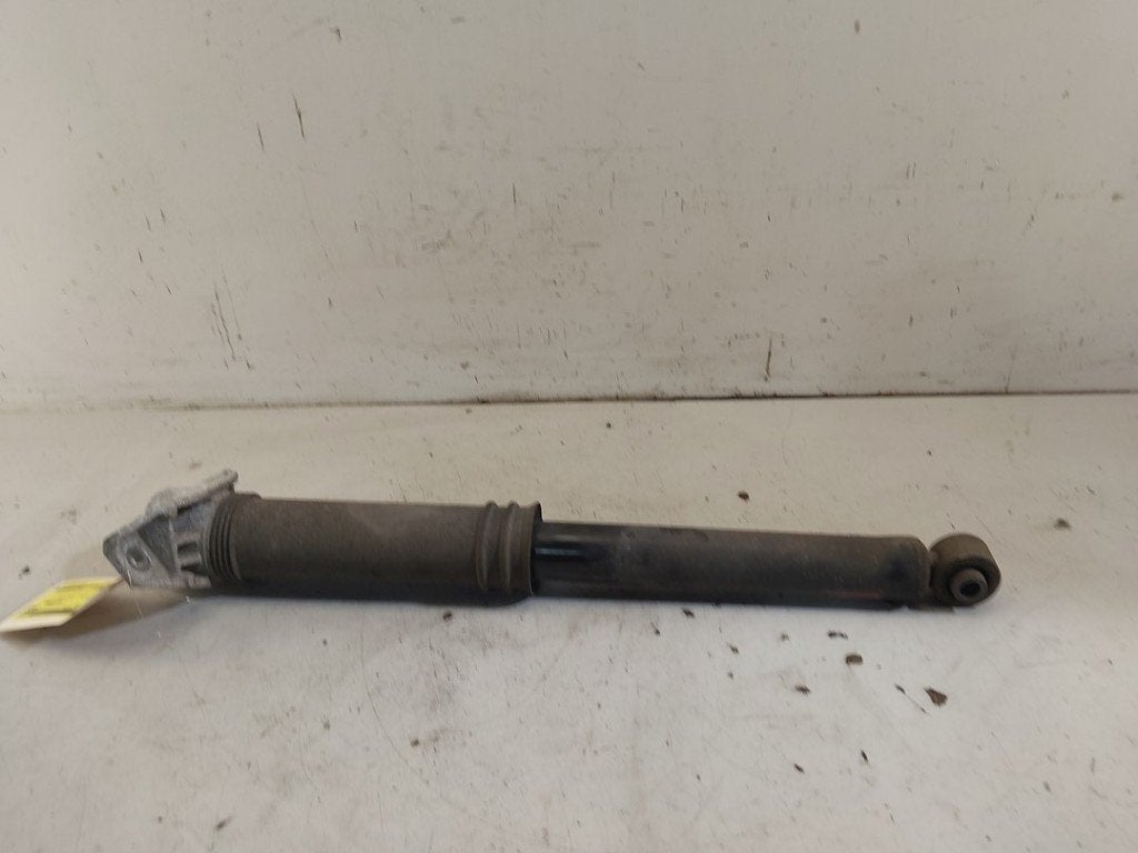SCHOKBREKER RECHTS ACHTER Nissan Qashqai (J12), Auto-onderdelen, Gebruikt, Germany@nissan-services.eu, Kronenweg 38
50389  Wesseling, DE