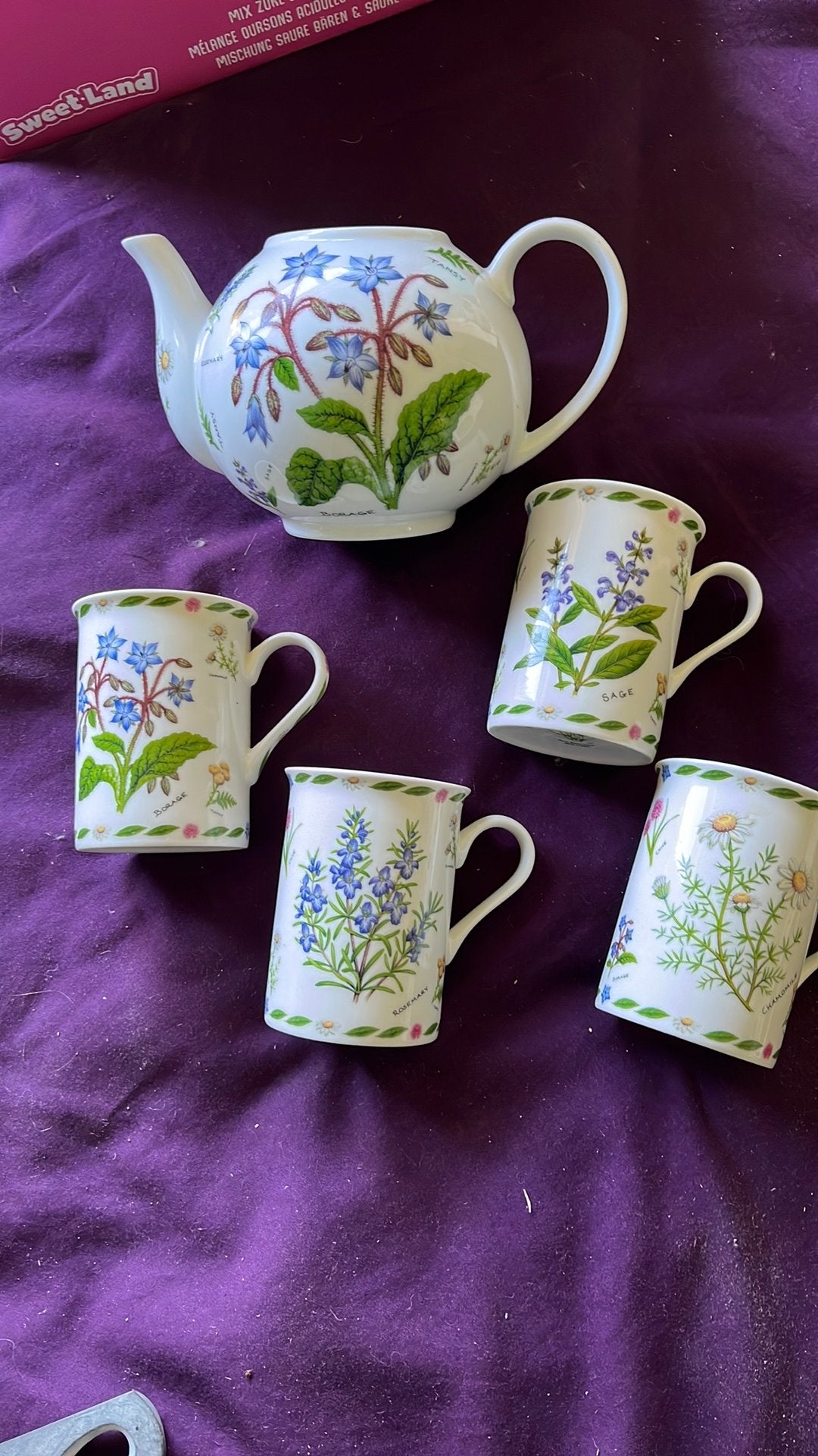 Theepot en 4 thee tassen. Serje., Maison & Meubles, Enlèvement, Utilisé, Pichet