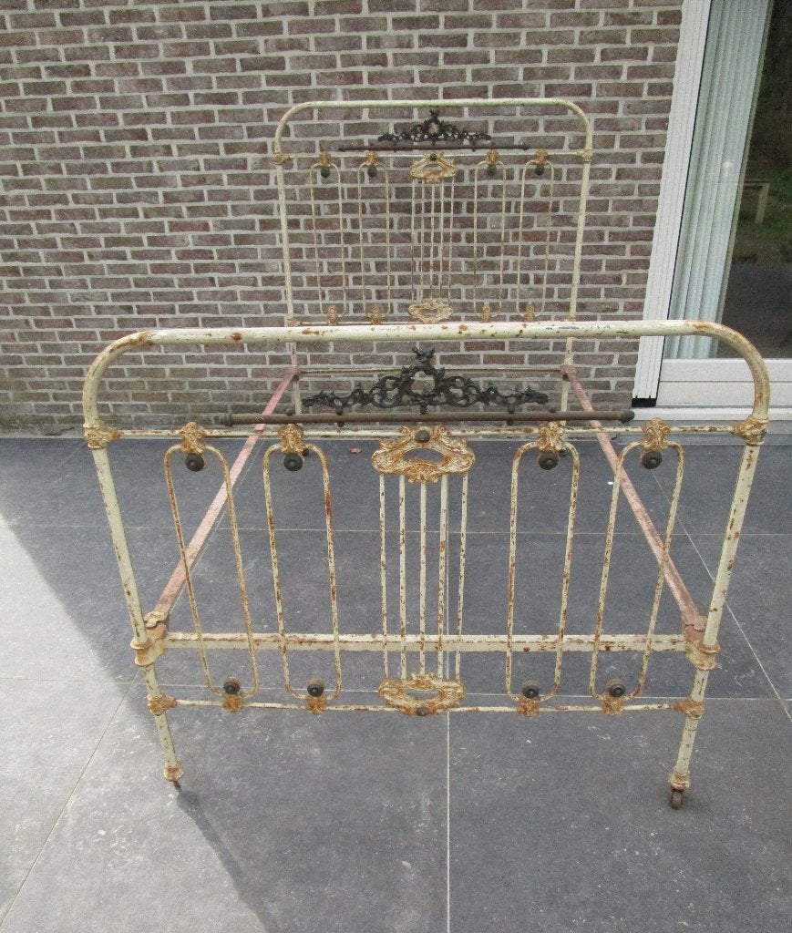 oud eenpersoon bed, Antiek en Kunst, Ophalen