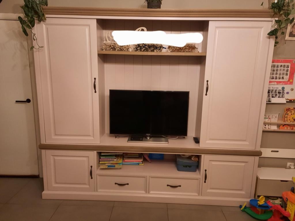 Landelijke Tv kast- Oak(off white/grey)KOOPJE!, Huis en Inrichting, Ophalen