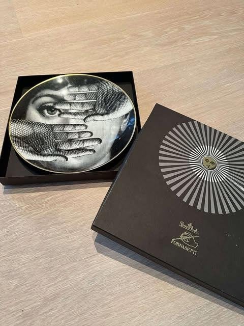 Fornasetti Handmade Plate, Enlèvement