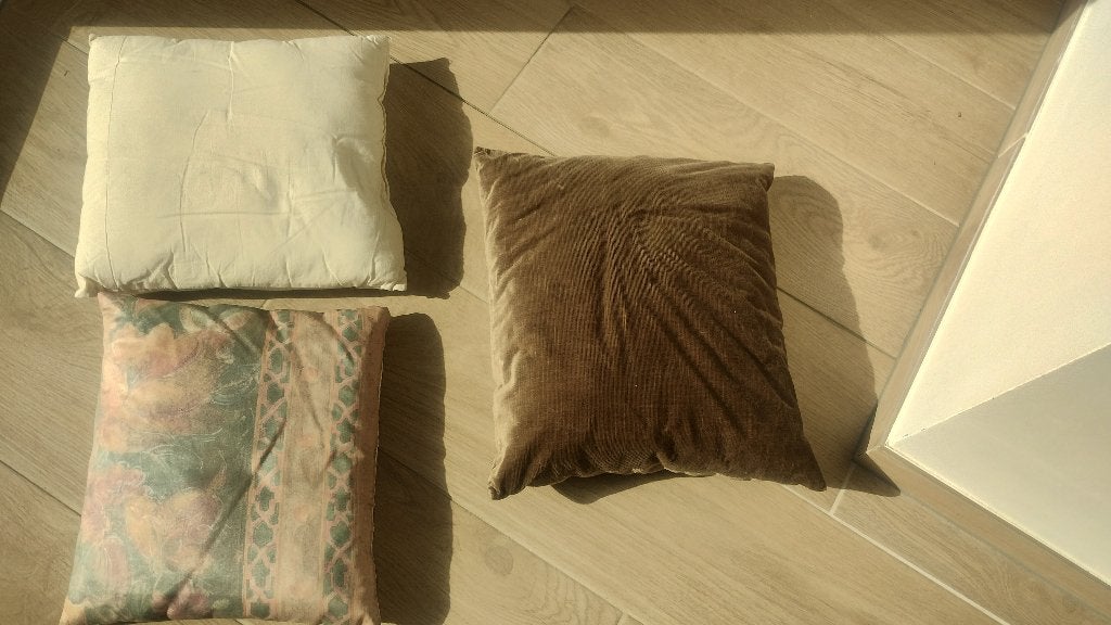 3 kussens (voor zetels), Huis en Inrichting, Woonaccessoires | Kussens, Gebruikt, Beige, Ophalen of Verzenden, Sierkussen
