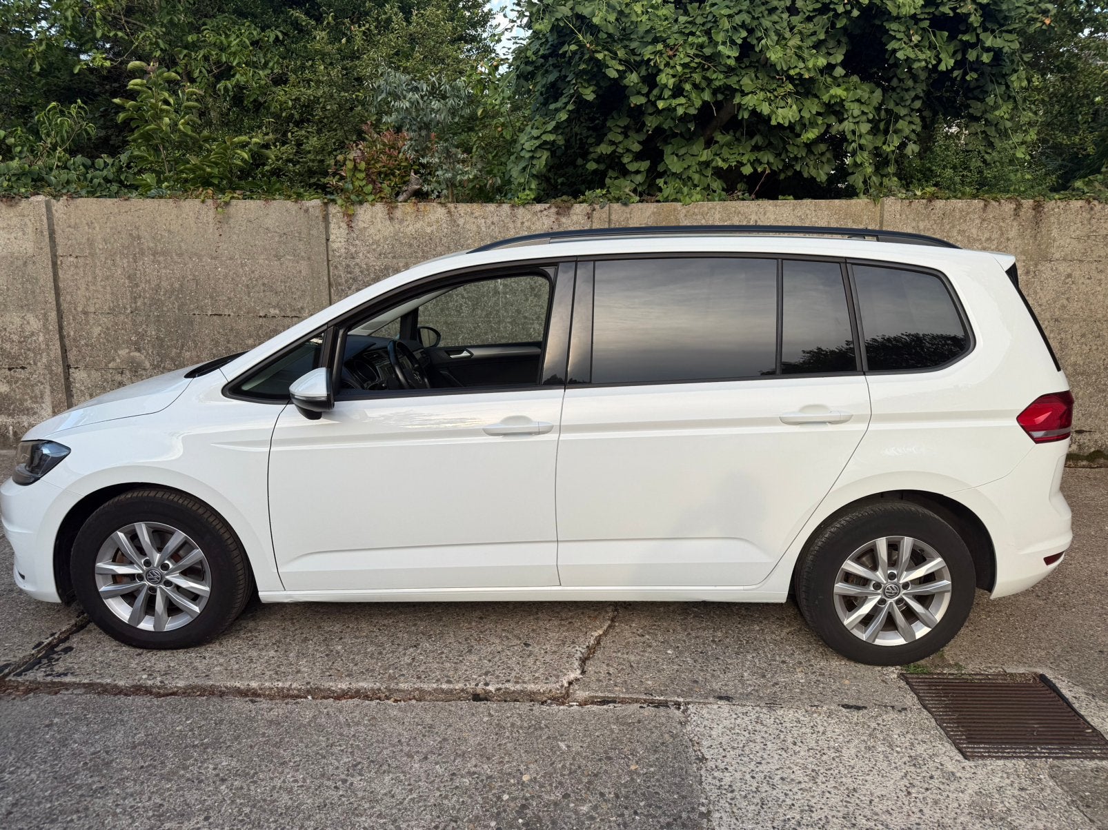 Volkswagen Touran 1.6 TDI automatique, 7 places, 67000 km, Autos, Euro 6, 7 places, Carnet d'entretien, 5 portes