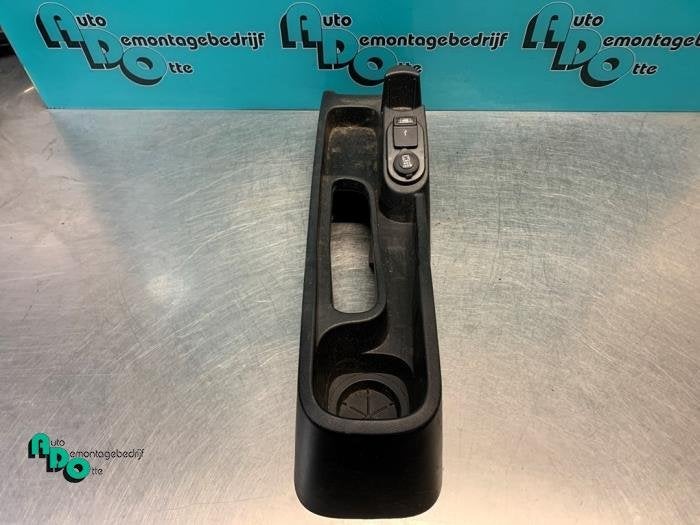 Middenconsoles van een Peugeot Bipper (Bipper 08-), Gebruikt, -, -, Ophalen of Verzenden