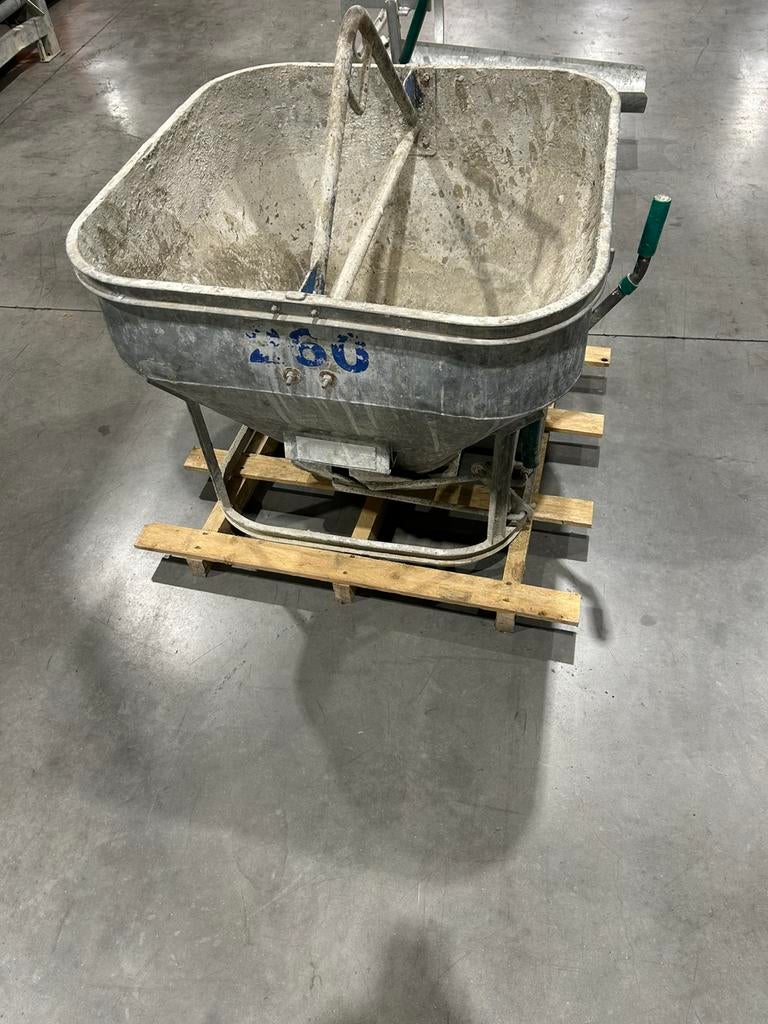 Betonsilo met extra, Doe-het-zelf en Bouw, Ophalen, Zo goed als nieuw