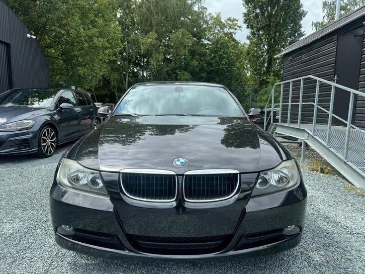 Bmw 318i 2009 242dkm airco leder cruise zo mee te nemen!, Isofix, Zwart, Zwart, Leder