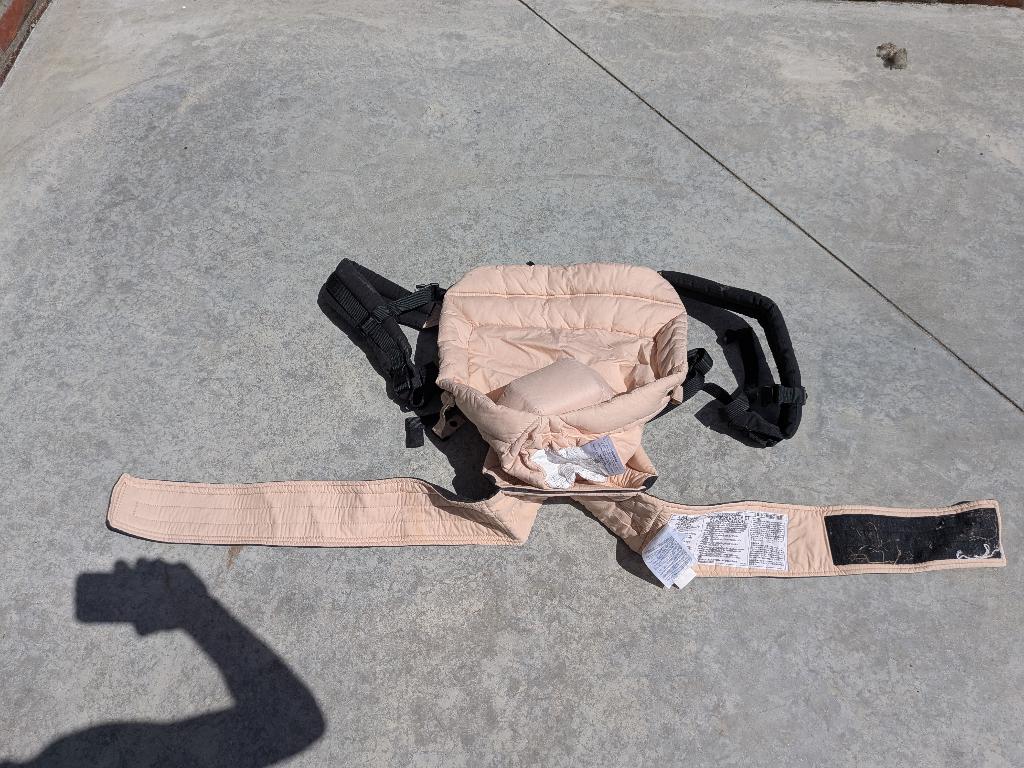 Ergobaby draagzak met newborn insert / verkleinkussen, Kinderen en Baby's, Babydragers en Draagdoeken, Gebruikt, Buik of Rug, Draagzak