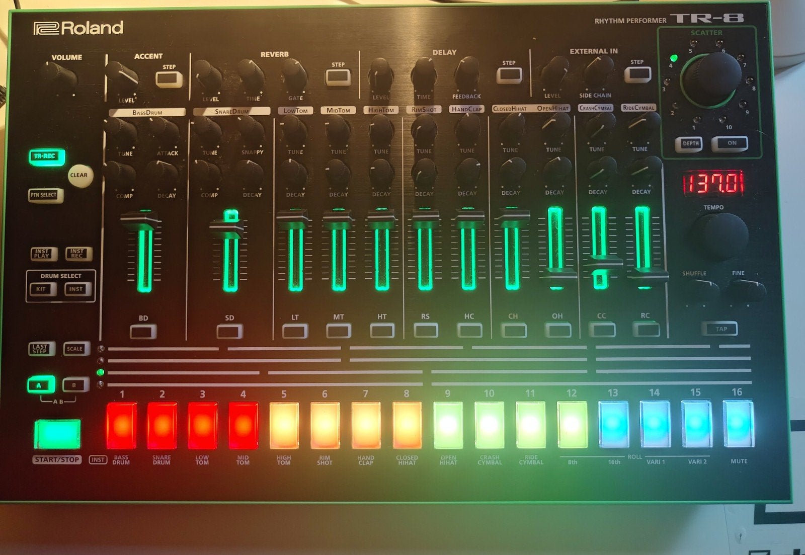 ROLAND TR8  extension 7x7+ DEKSAVER, Muziek en Instrumenten, Ophalen of Verzenden, Roland