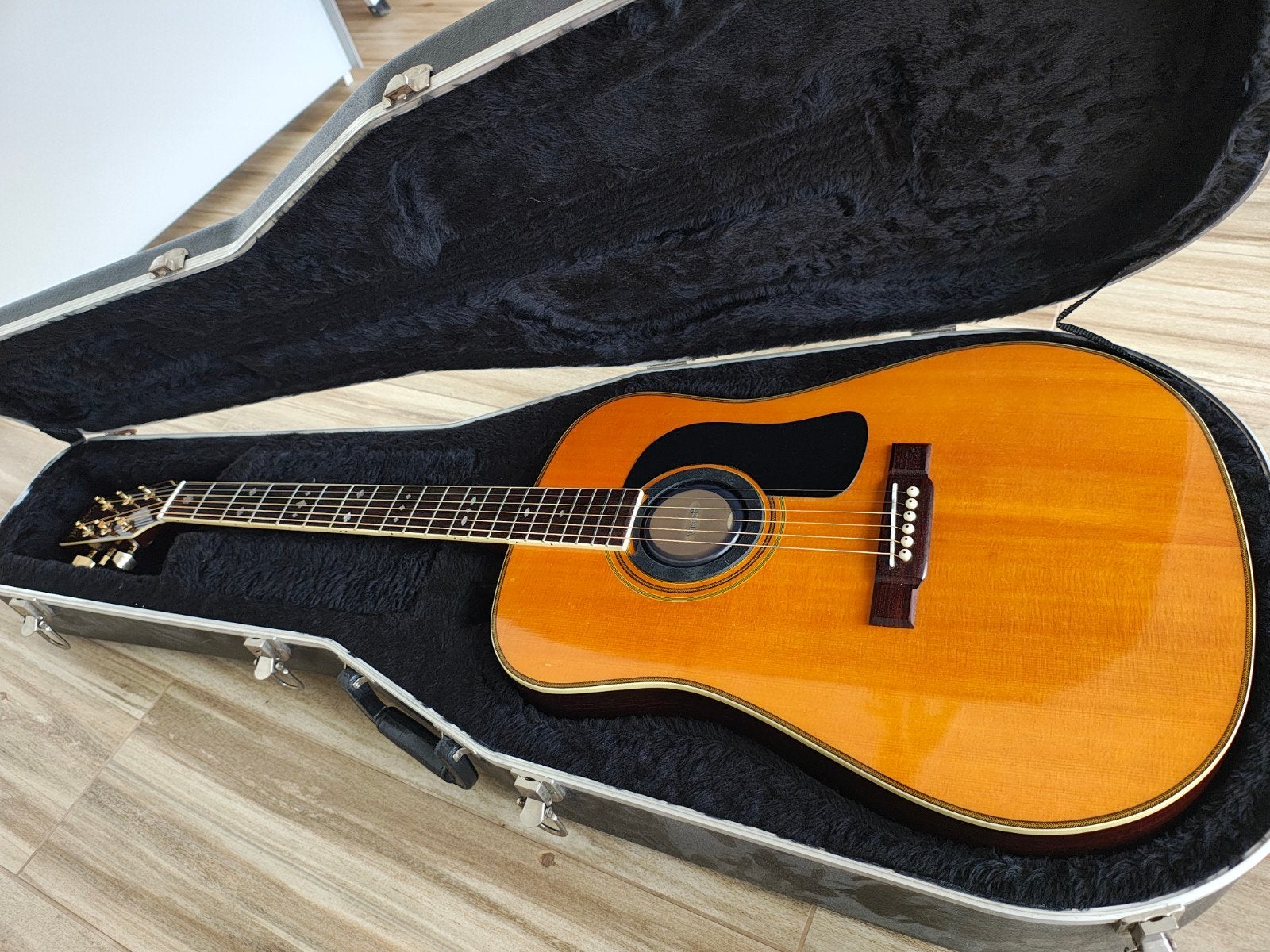 Washburn D-28S/N Perfect afgesteld - Warme, rijke klank, Enlèvement