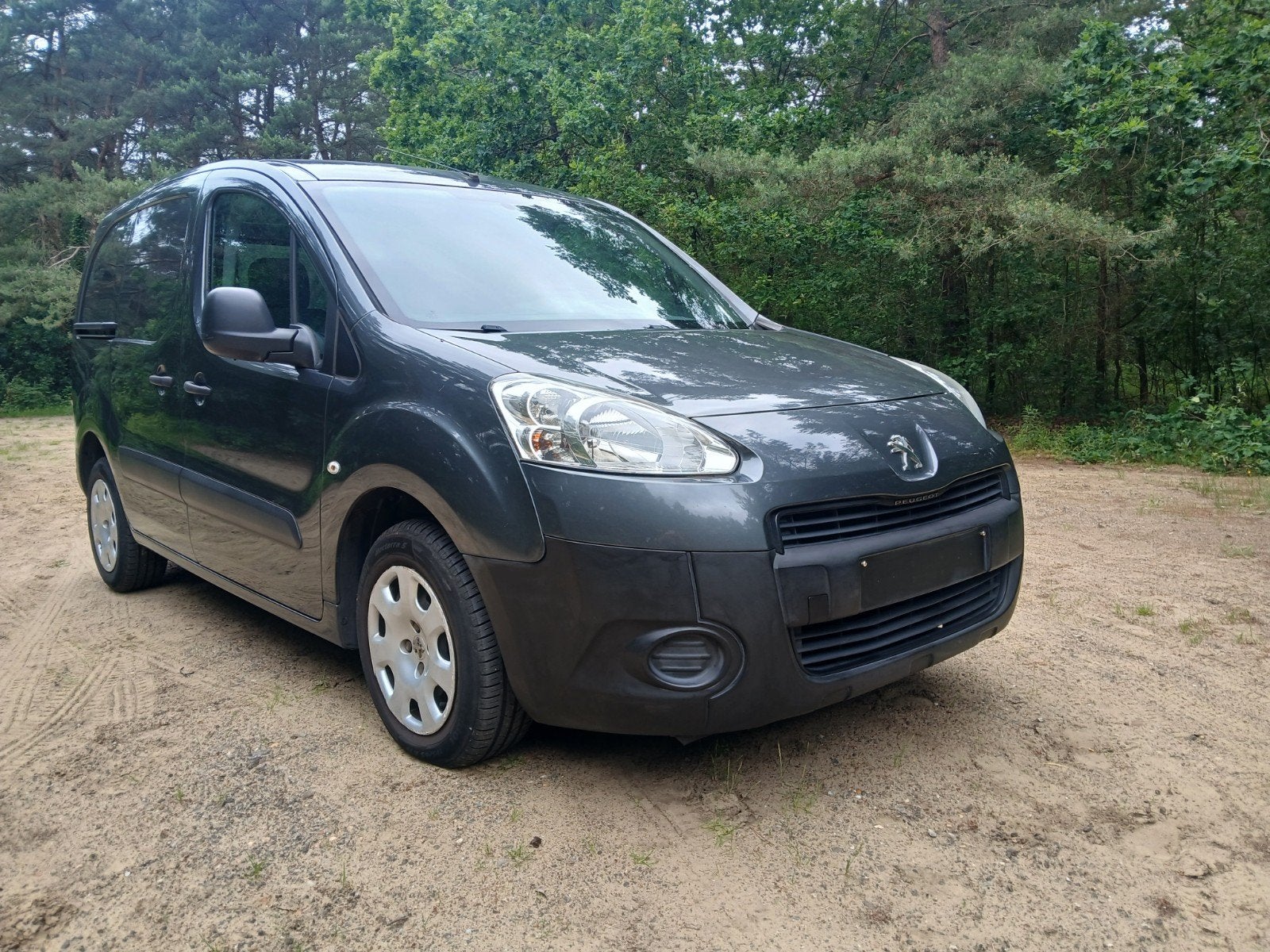 Peugeot partner 1600 hdi, Auto's, Bestelwagens en Lichte vracht, Voorwielaandrijving, Stof, 4 cilinders, Bedrijf