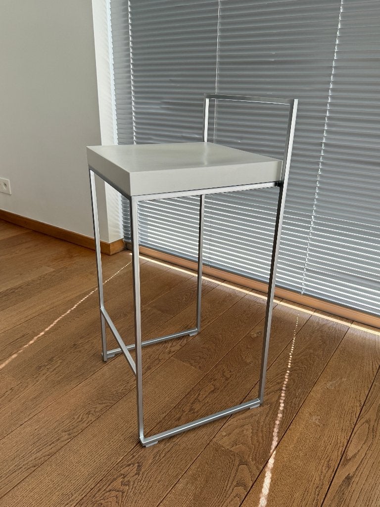 Lapalma CUBO stapelbare minimalistische kruk., Ophalen, Zo goed als nieuw, Overige materialen