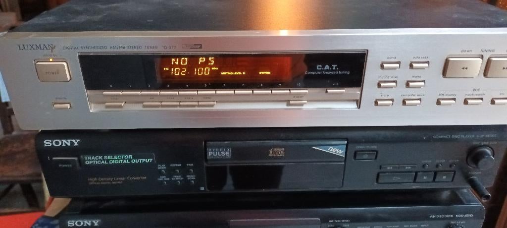 Luxman tuner  td-377 champagne kleur, Enlèvement