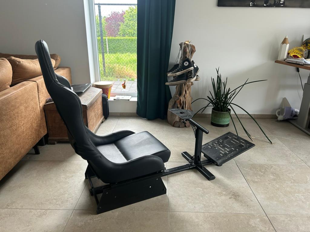 Playseat Simrig – perfecte staat – PS5/PC, Games en Spelcomputers, Ophalen, 1 speler, Virtual Reality, Zo goed als nieuw