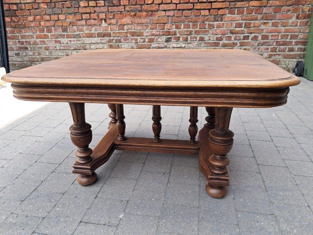 Table basse en chêne, Enlèvement