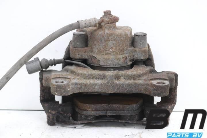 Remklauw linksvoor VW Tiguan 5N 2.0 5N0615123, Gebruikt
